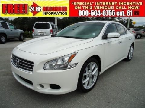 Winter Frost White Nissan Maxima 3.5 SV Sport.  Click to enlarge.
