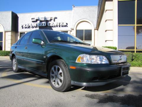 Summer Green Metallic Volvo S40 1.9T.  Click to enlarge.