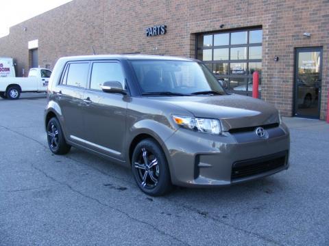 Army Rock Metallic Scion xB .  Click to enlarge.