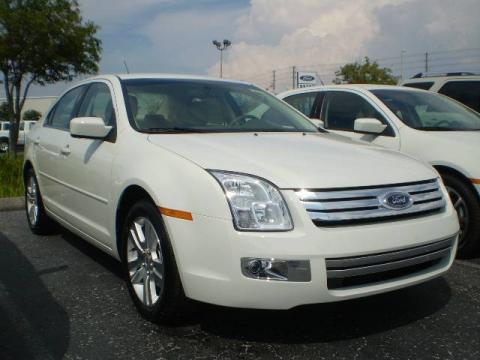 White Suede Ford Fusion SEL V6.  Click to enlarge.