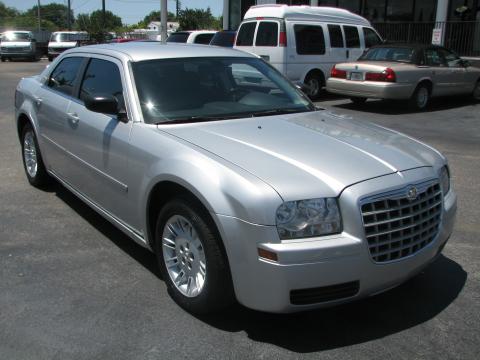 Bright Silver Metallic Chrysler 300 .  Click to enlarge.