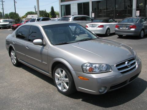 Sterling Mist 2003 Nissan Maxima GLE with Frost interior Sterling Mist 