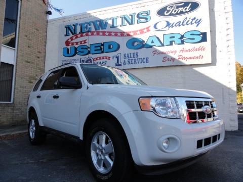 White Suede Ford Escape XLT 4WD.  Click to enlarge.
