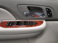 Controls of 2008 Chevrolet Avalanche LTZ #19