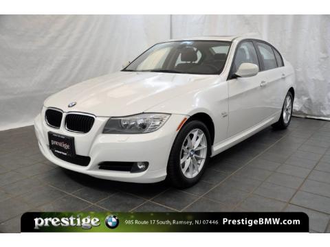 Alpine White BMW 3 Series 328i xDrive Sedan.  Click to enlarge.