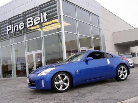 Daytona Blue Metallic Nissan 350Z Coupe.  Click to enlarge.