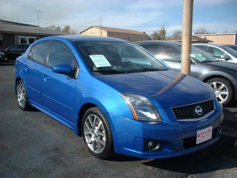 Sapphire Blue Nissan Sentra SE-R Spec V.  Click to enlarge.