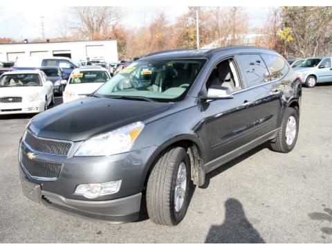 Cyber Gray Metallic Chevrolet Traverse LT AWD.  Click to enlarge.