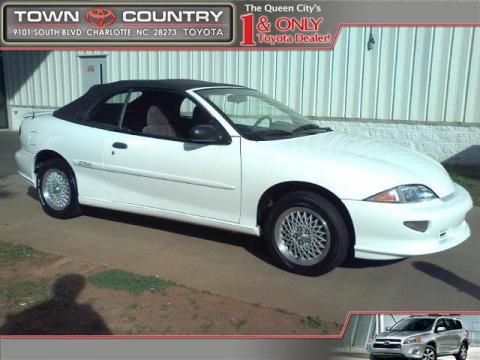 Bright White Chevrolet Cavalier Z24 Convertible.  Click to enlarge.