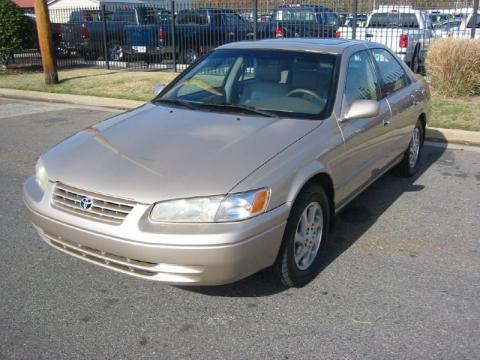 Cashmere Beige Metallic Toyota Camry XLE V6.  Click to enlarge.