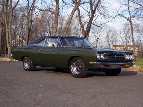 Limelight Green Poly Plymouth Road Runner 2 Door Coupe.  Click to enlarge.