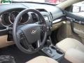  2011 Kia Sorento Beige Interior #9