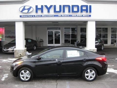 Black Hyundai Elantra GLS.  Click to enlarge.