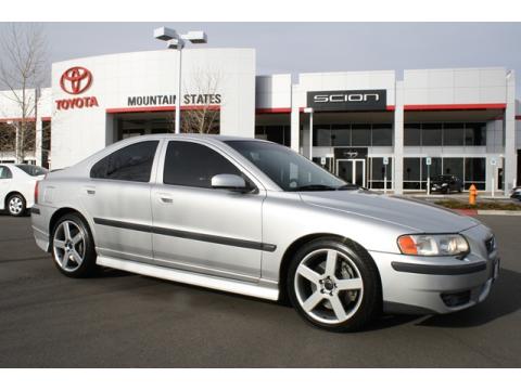 Silver Metallic Volvo S60 R AWD.  Click to enlarge.