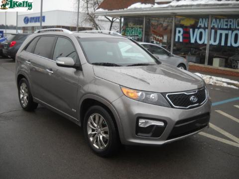 Titanium Silver Kia Sorento SX V6 AWD.  Click to enlarge.