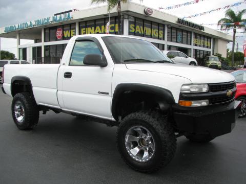 Summit White Chevrolet Silverado 2500 Regular Cab 4x4.  Click to enlarge.