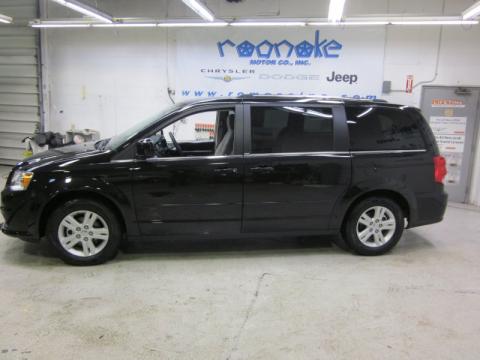 Brilliant Black Crystal Pearl Dodge Grand Caravan Crew.  Click to enlarge.