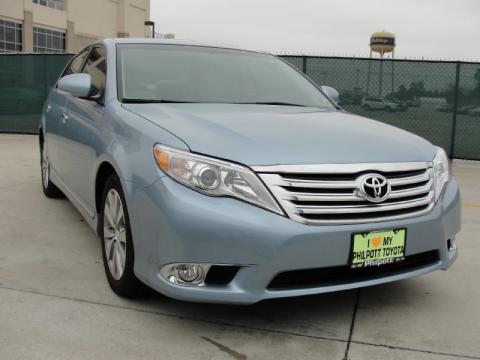 Zephyr Blue Metallic Toyota Avalon Limited.  Click to enlarge.