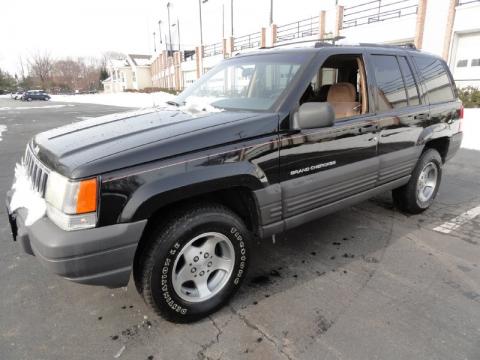 Black Jeep Grand Cherokee Laredo 4x4.  Click to enlarge.