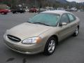 Front 3/4 View of 2000 Ford Taurus SES #2