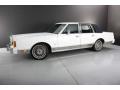  1989 Lincoln Town Car Oxford White #5