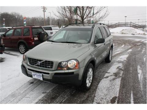Willow Green Metallic Volvo XC90 V8 AWD.  Click to enlarge.