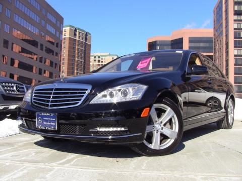 Black Mercedes-Benz S 550 4Matic Sedan.  Click to enlarge.