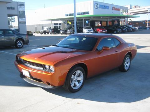 Toxic Orange Pearl Dodge Challenger SE.  Click to enlarge.