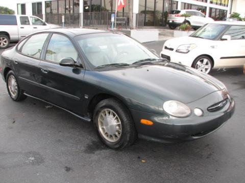 Dark Green Satin Metallic Ford Taurus SE.  Click to enlarge.