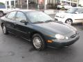 Front 3/4 View of 1998 Ford Taurus SE #1