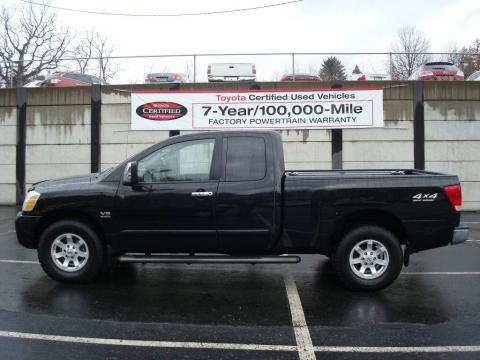 Galaxy Black Nissan Titan LE King Cab 4x4.  Click to enlarge.