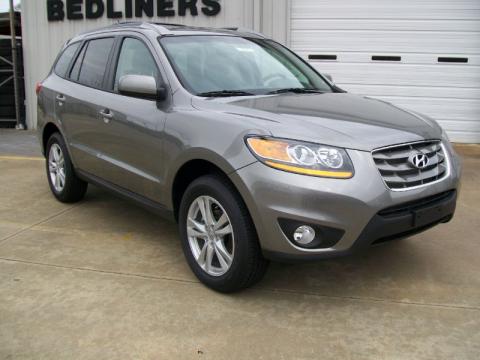 Mineral Gray Hyundai Santa Fe SE.  Click to enlarge.