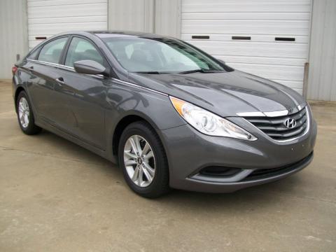 Harbor Gray Metallic Hyundai Sonata GLS.  Click to enlarge.