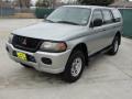 Front 3/4 View of 2000 Mitsubishi Montero Sport ES #7