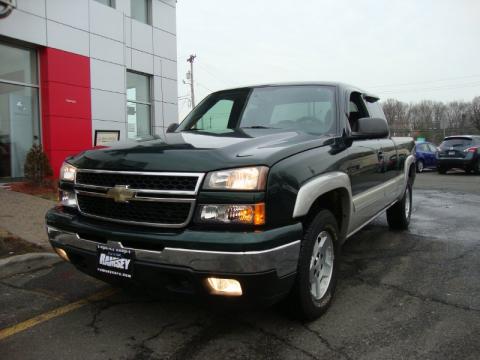 Dark Green Metallic Chevrolet Silverado 1500 Z71 Extended Cab 4x4.  Click to enlarge.