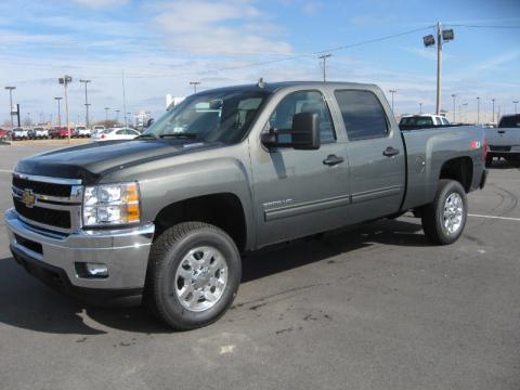 Steel Green Metallic Chevrolet Silverado 2500HD LT Crew Cab 4x4.  Click to enlarge.