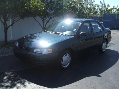 Mystic Teal Mica Toyota Corolla CE.  Click to enlarge.