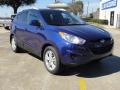Front 3/4 View of 2011 Hyundai Tucson GLS #1
