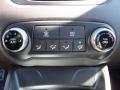 Controls of 2011 Hyundai Tucson GLS #29