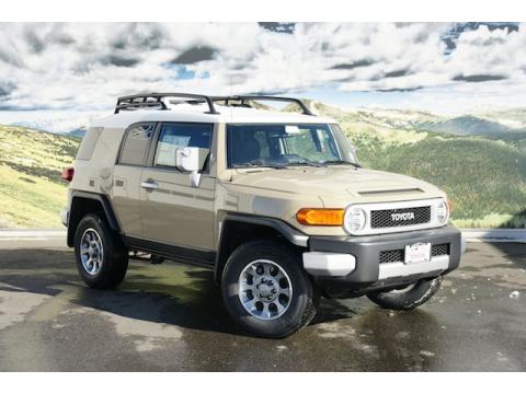 Quicksand Toyota FJ Cruiser 4WD.  Click to enlarge.