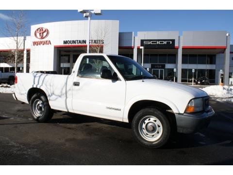 Olympic White GMC Sonoma SL Regular Cab.  Click to enlarge.