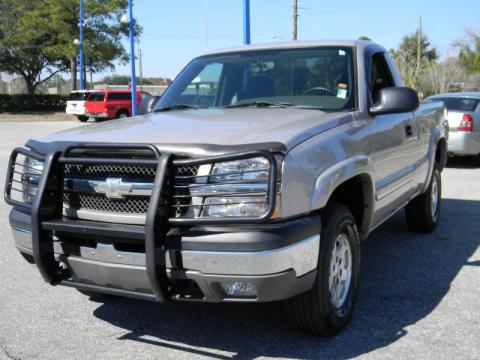 Silver Birch Metallic Chevrolet Silverado 1500 Z71 Regular Cab 4x4.  Click to enlarge.