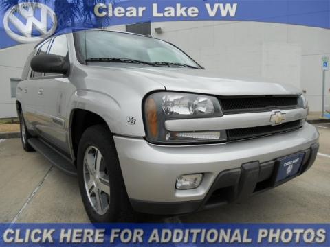 Silverstone Metallic Chevrolet TrailBlazer EXT LS.  Click to enlarge.