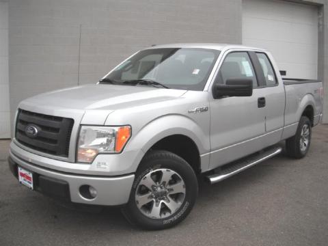 Ingot Silver Metallic Ford F150 STX SuperCab.  Click to enlarge.