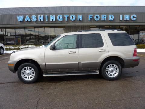 Light French Silk Metallic Mercury Mountaineer V8 AWD.  Click to enlarge.