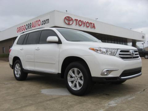 Blizzard White Pearl Toyota Highlander SE.  Click to enlarge.