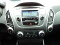 Controls of 2010 Hyundai Tucson Limited #21