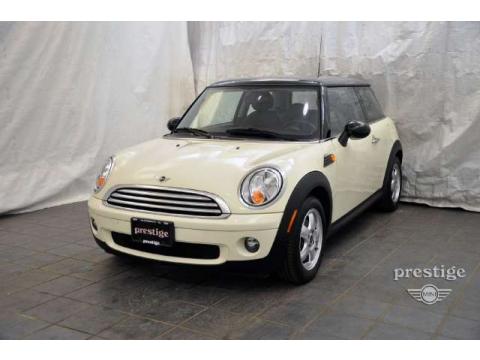 Pepper White Mini Cooper Hardtop.  Click to enlarge.