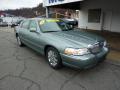 Front 3/4 View of 2005 Lincoln Town Car Signature Limited #3