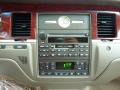 Controls of 2005 Lincoln Town Car Signature Limited #23